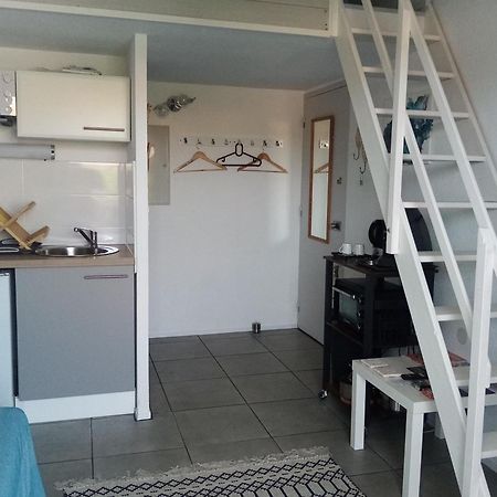 Stylish Studio Close To Beach In Residence With Pool ナルボンヌ エクステリア 写真