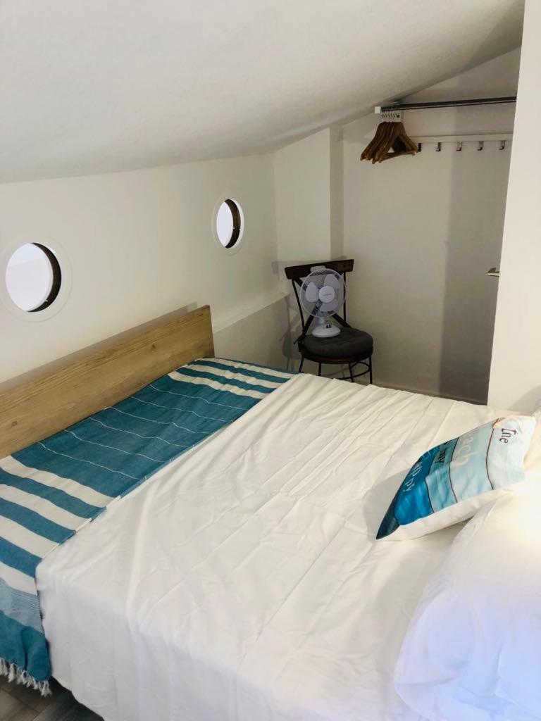 Stylish Studio Close To Beach In Residence With Pool ナルボンヌ エクステリア 写真
